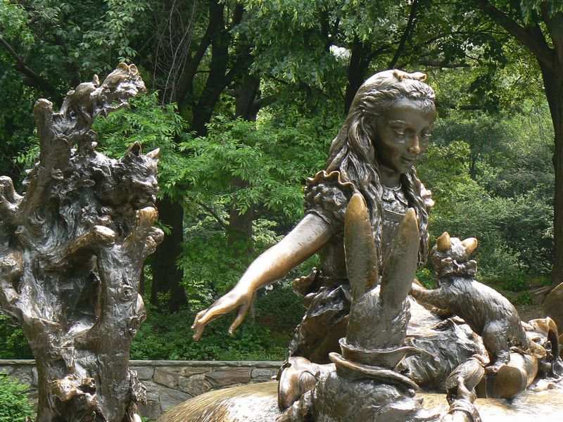 Central Park et autour: Alice in Wonderland 2